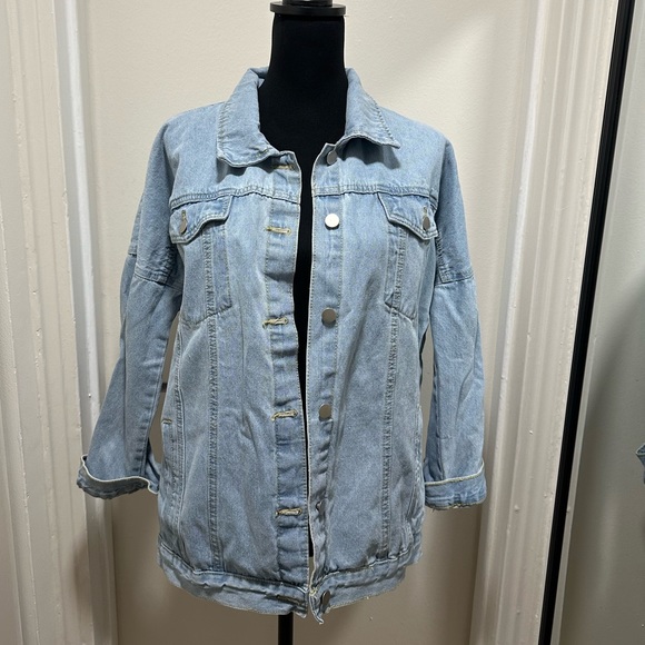 PrettyLittleThing Jean Jacket - Picture 4 of 8